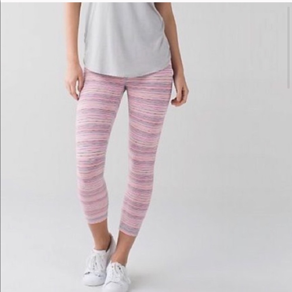 RARE Lululemon Wunder Under Crop Sz4 NWOT